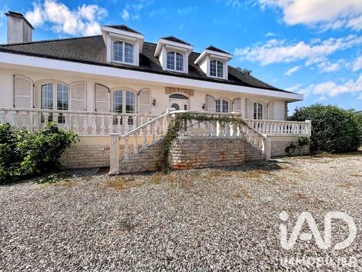 Maison à vendre 580 000 € 9 pièces 6 chambres 209,86 m² 2 838 m² de terrain Barbe d'Or Mont-de-Marsan 40000