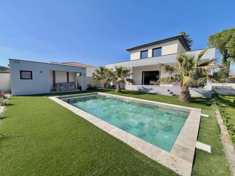 Maison à vendre, 161m², SAINT GENIES DE MALGOIRES