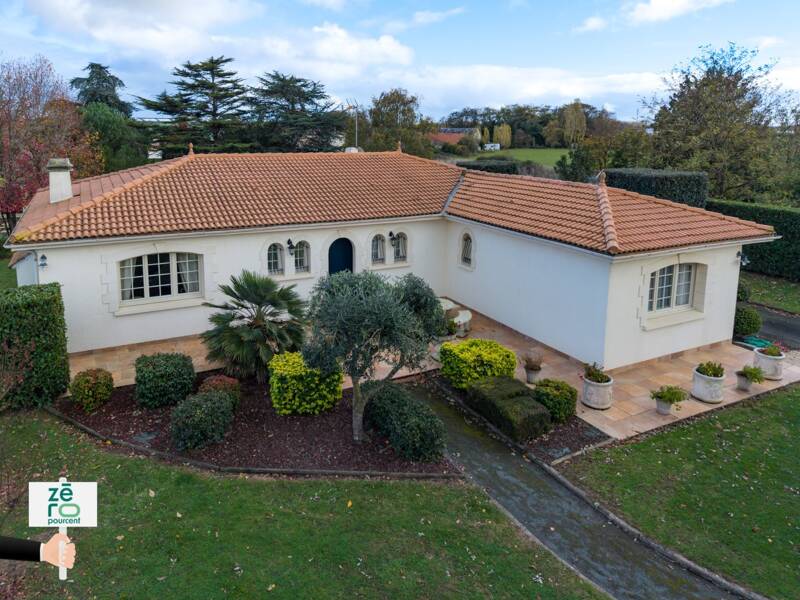 Maison à vendre, 174m², LES MAGNILS REIGNIERS