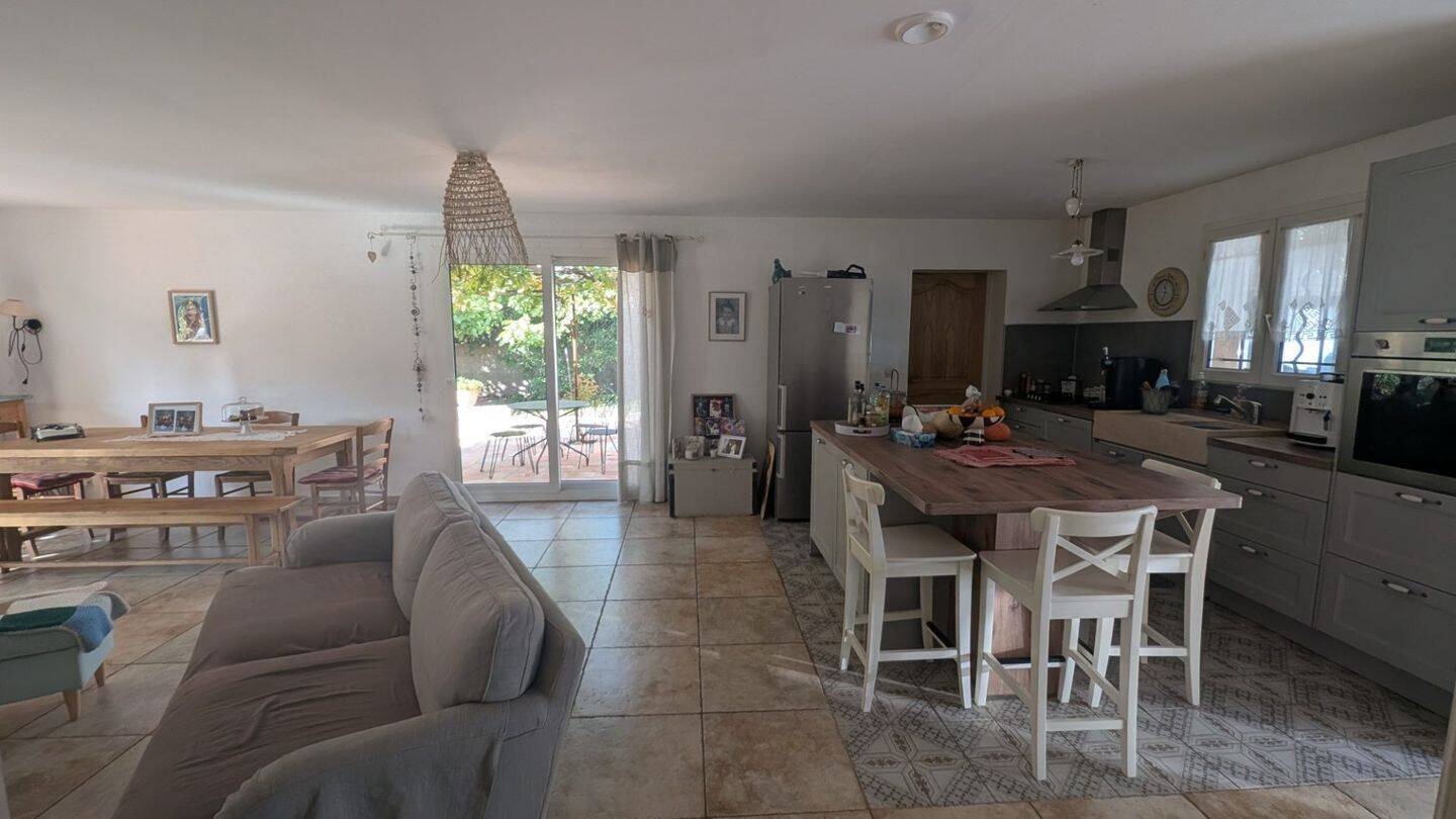 Maison à vendre, 124m², SAINTE ANASTASIE SUR ISSOLE