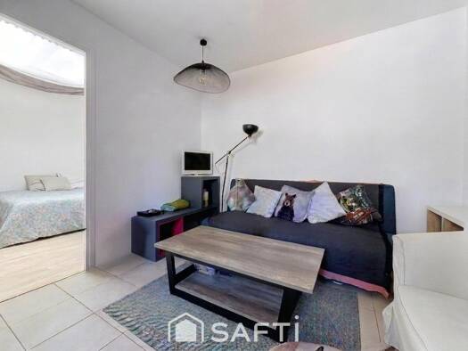 Appartement à vendre 125 900 € 2 pièces 1 chambre 25 m² RDC Croix-Blanche-Cardinal-Bel Abord Chilly-Mazarin 91380