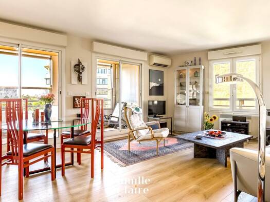 Appartement à vendre 549 000 € 3 pièces 2 chambres 74 m² Étage 4/5 Aix-en-Provence 13100
