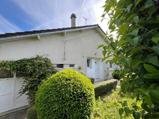 Maison à vendre 117 568 € 4 pièces 3 chambres 98 m² 2 383 m² de terrain Vicq-sur-Nahon 36600