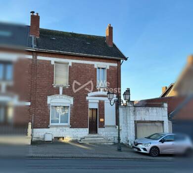 Maison à vendre 85 600 € 8 pièces 3 chambres 121,9 m² Avesnes-sur-Helpe 59440