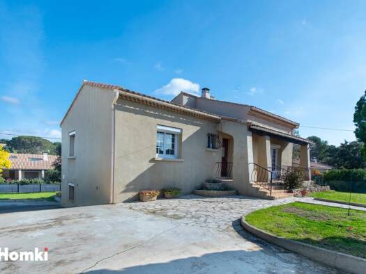 Maison à vendre 550 000 € 7 pièces 5 chambres 180 m² 600 m² de terrain Zone Urbaine Lambesc 13410