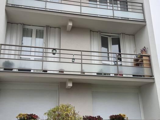 Appartement à louer 1 300 € 4 pièces 3 chambres 81 m² Zone Industrielle Chilly-Mazarin 91380