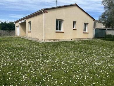 Maison de plain-pied à vendre 149 040 € 3 pièces 2 chambres 76 m² 582 m² de terrain Nord Ste Livrade sur Lot 47110