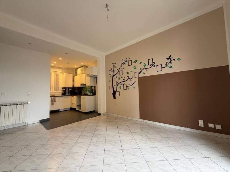 Maison à louer, 50m², MARSEILLE 3E