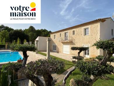 Villa à vendre 830 000 € 9 pièces 6 chambres 328 m² 4 260 m² de terrain Jouques 13490