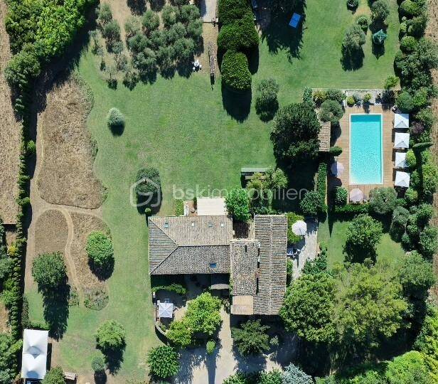 Maison à vendre, 545m², VERS PONT DU GARD