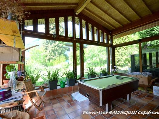 Maison à vendre 895 000 € 15 pièces 6 chambres 355 m² 3 852 m² de terrain Salins-Fontaine 73600