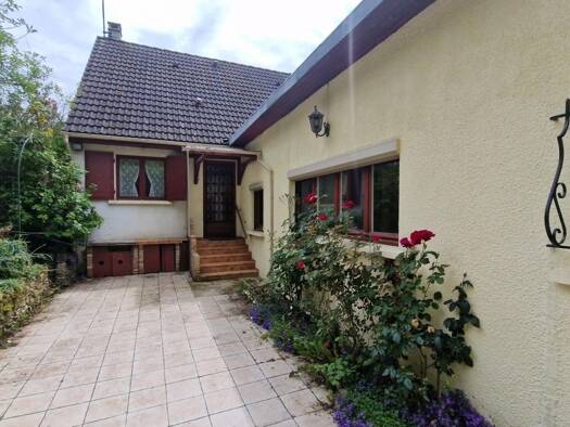 Maison à vendre 242 000 € 4 pièces 2 chambres 115 m² 515 m² de terrain Saint-Augustin 77515