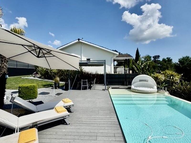 Maison à vendre, 190m², CAMBLANES ET MEYNAC