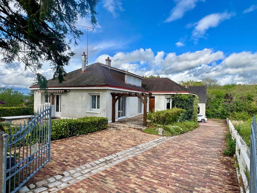 Maison à vendre, 283m², SAINT GERVAIS LA FORET
