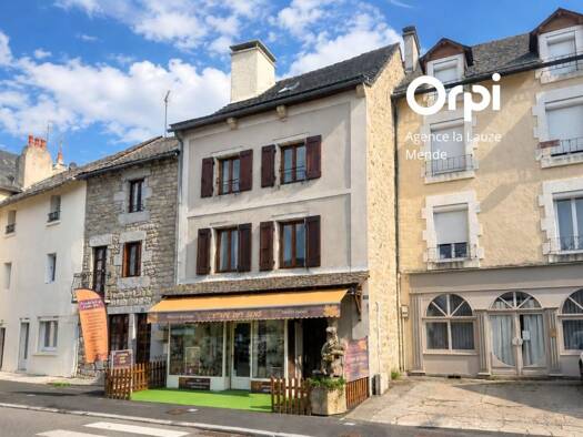 Immeuble à vendre 145 000 € 100 m² Peyre en Aubrac 48130