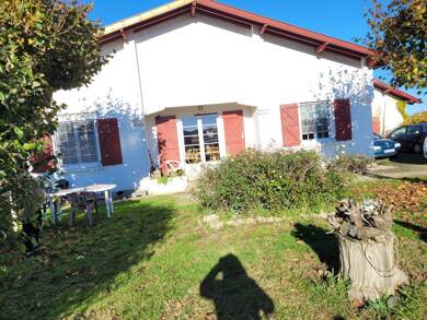 Maison de plain-pied à vendre 134 800 € 5 pièces 4 chambres 92 m² 1 240 m² de terrain Lahontan 64270