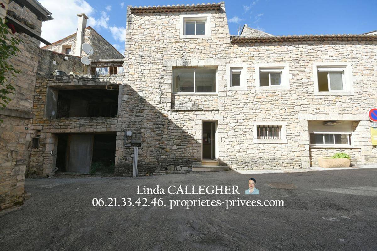 Maison à vendre, 149m², SAINT JEAN DE MARUEJOLS ET AVEJAN