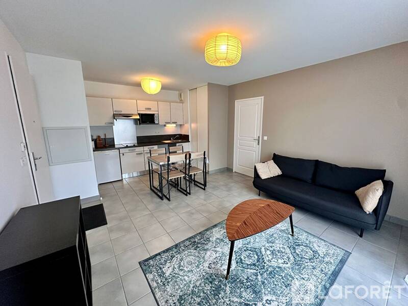 Maison à louer, 36m², SAINT JEAN D'ILLAC