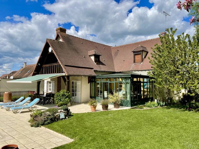 Maison à vendre, 213m², HOUDAN