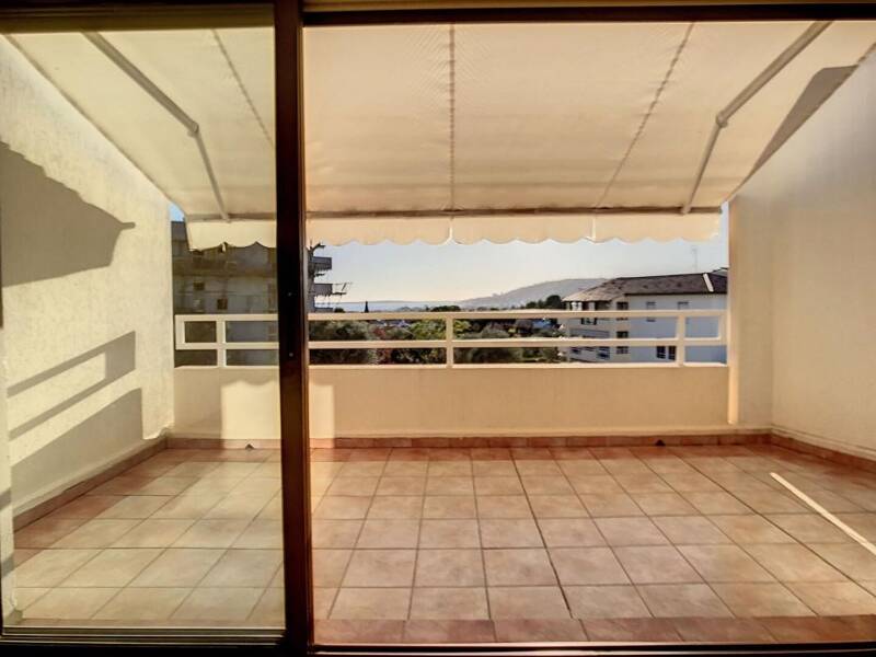 Maison à louer, 80m², ANTIBES