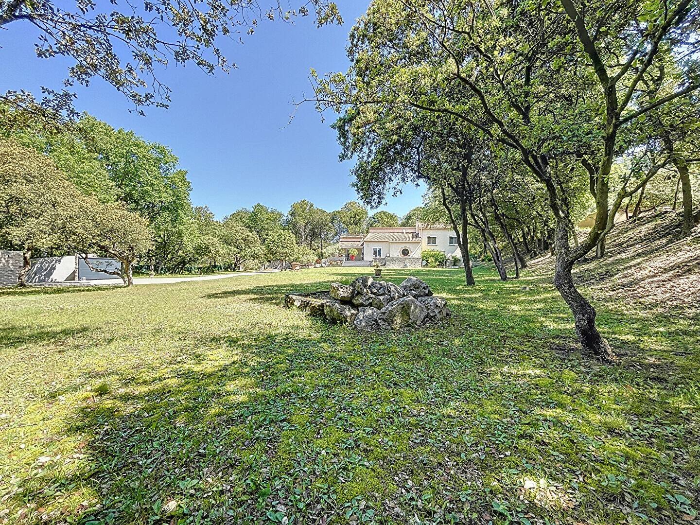 Maison à vendre, 155m², SAINT LAURENT DES ARBRES