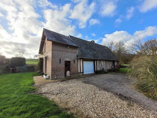 Maison à louer 870 € 4 pièces 3 chambres 100,3 m² 1 600 m² de terrain Héricourt-en-Caux 76560