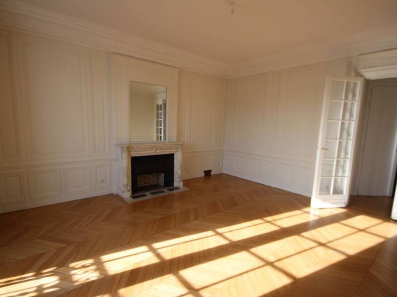 Maison à louer, 216m², PARIS 17E