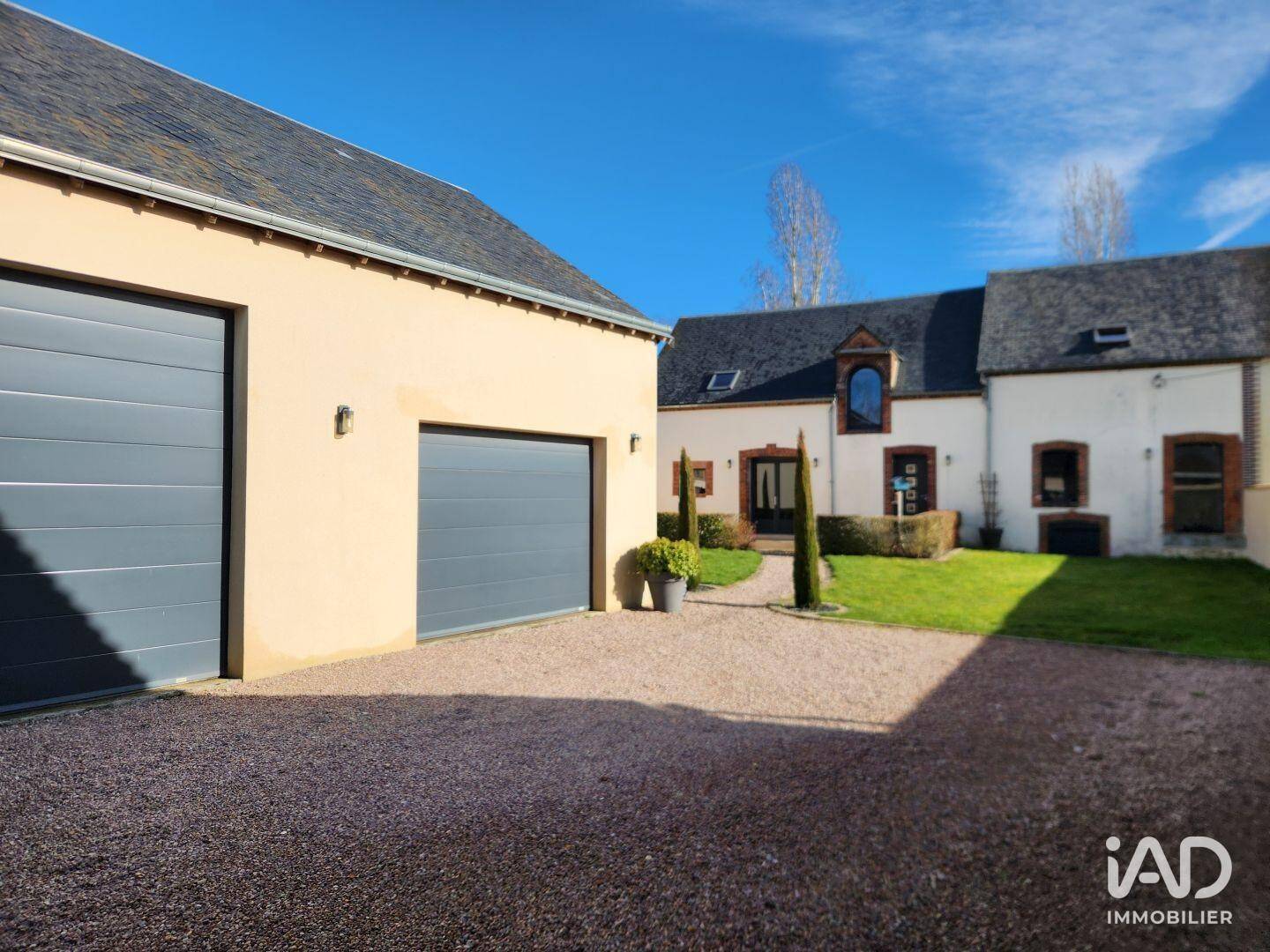 Maison à vendre, 160m², TREMBLAY LES VILLAGES