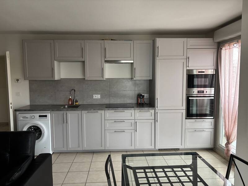 Maison à louer, 57m², LYON 8E