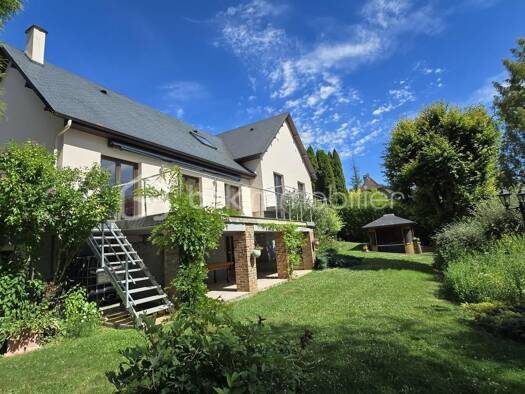 Maison à vendre 285 000 € 7 pièces 5 chambres 146 m² 2 215 m² de terrain Catenay 76116