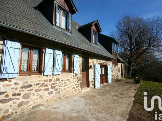 Maison à vendre 204 000 € 5 pièces 3 chambres 132 m² 650 m² de terrain Saint-Hilaire-Luc 19160