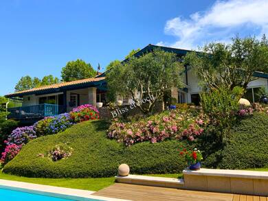 Villa à vendre 2 490 000 € 6 pièces 4 chambres 290 m² 2 438 m² de terrain Arcangues 64200