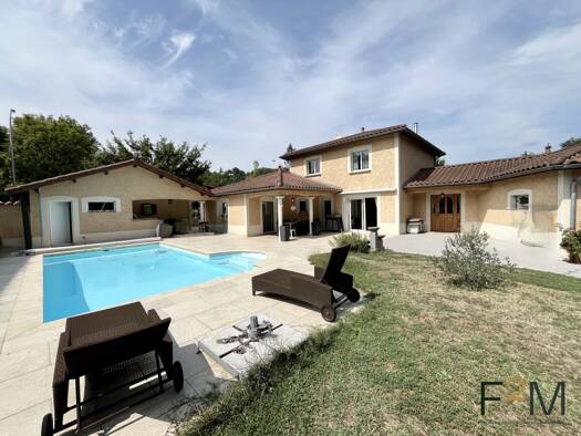 Villa à louer 3 000 € 6 pièces 4 chambres 152 m² Tassin la Demi Lune 69160