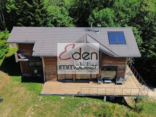 Maison à vendre 850 000 € 6 pièces 5 chambres 179 m² 3 122 m² de terrain Gex 01170