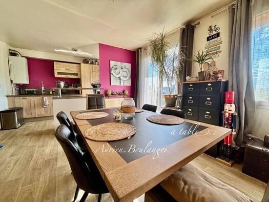 Appartement à vendre 185 000 € 3 pièces 2 chambres 69 m² 2ème étage Les Hauldres Est Moissy-Cramayel 77550