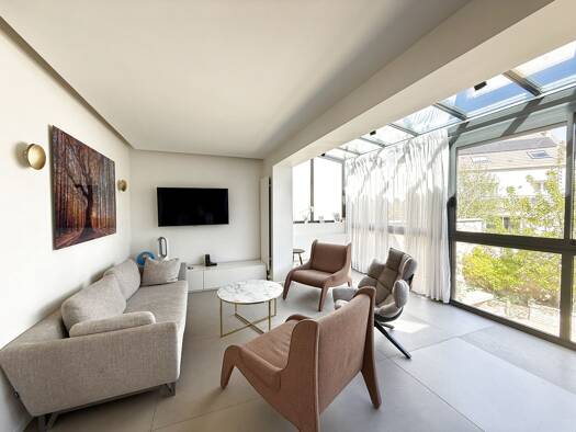 Maison à vendre 1 090 000 € 7 pièces 4 chambres 197 m² 257 m² de terrain Le Plessis-Robinson 92350