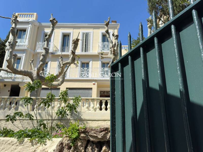 Maison à vendre, 300m², MARSEILLE 8E