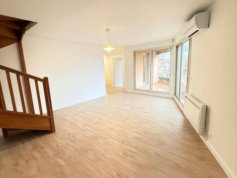 Maison à louer, 95m², MARSEILLE 5E