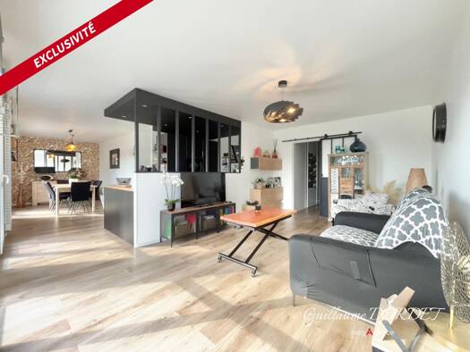 Appartement à vendre 195 000 € 3 pièces 2 chambres 84 m² Étage 4/4 Neuville-Stade Pierre de Coubertin Dieppe 76370