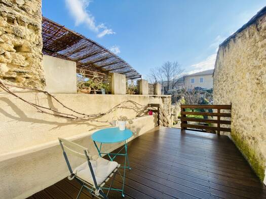 Maison à vendre 207 000 € 3 pièces 1 chambre 96 m² 126 m² de terrain Malaucène 84340