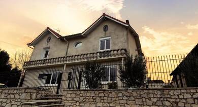 Maison à vendre 275 000 € 8 pièces 6 chambres 220 m² 10 m² de terrain Beaupuy 82600