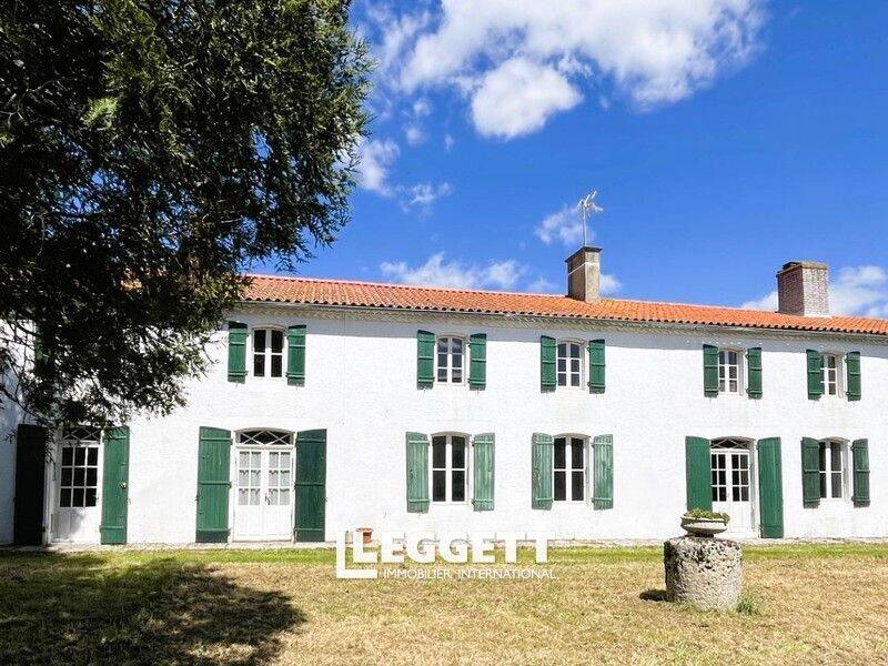 Maison à vendre, 371m², SURGERES