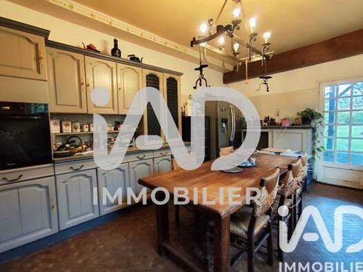 Maison à vendre 297 000 € 8 pièces 7 chambres 240 m² 1 759 m² de terrain Villeneuve-sur-Bellot 77510