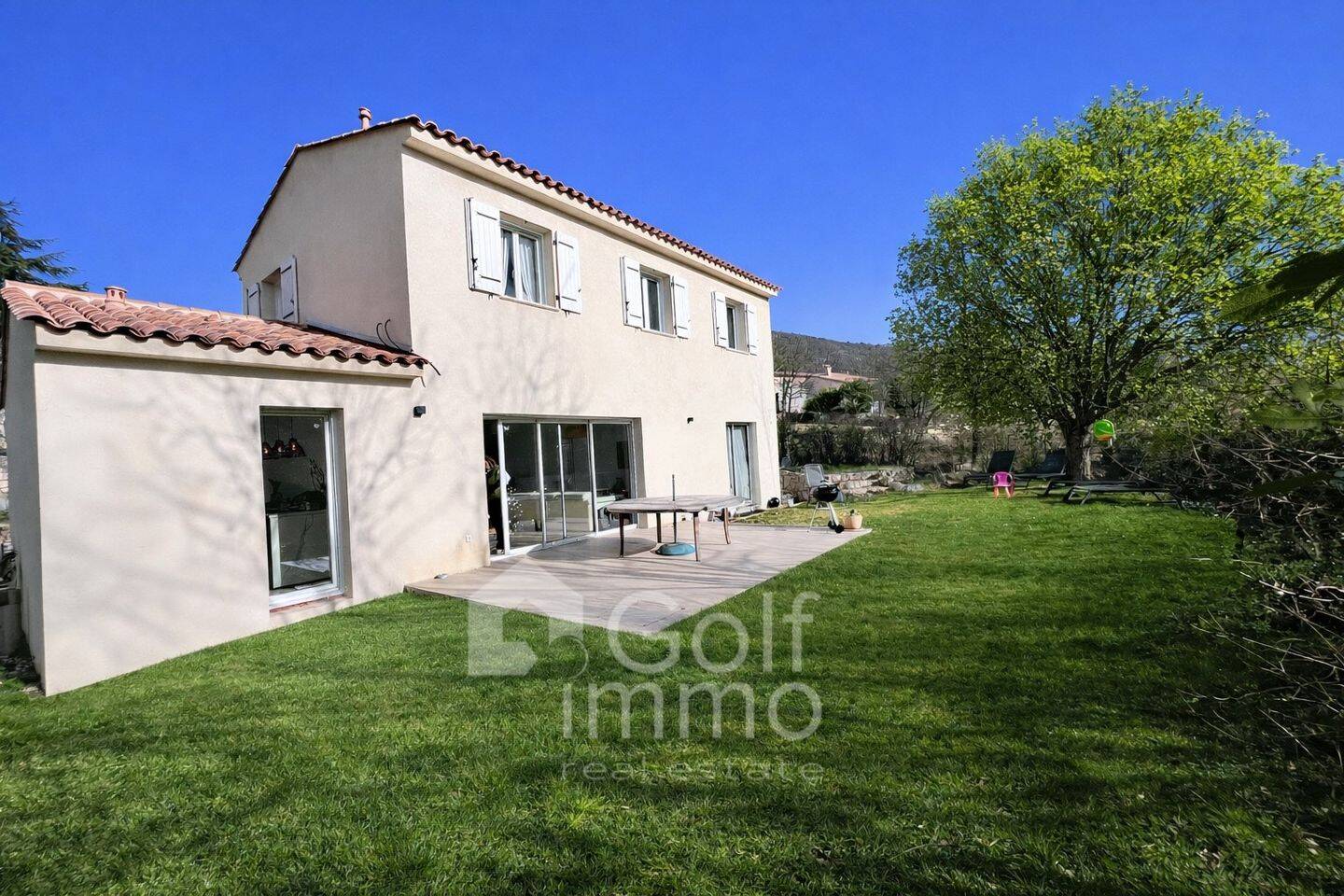 Maison à vendre, 133m², SAINT VALLIER DE THIEY