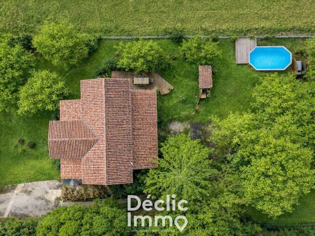 Maison à vendre 687 000 € 8 pièces 5 chambres 226 m² 1 620 m² de terrain Carignan-de-Bordeaux 33360
