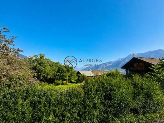 Terrain à vendre 139 000 € 472 m² de terrain Risoul 05600