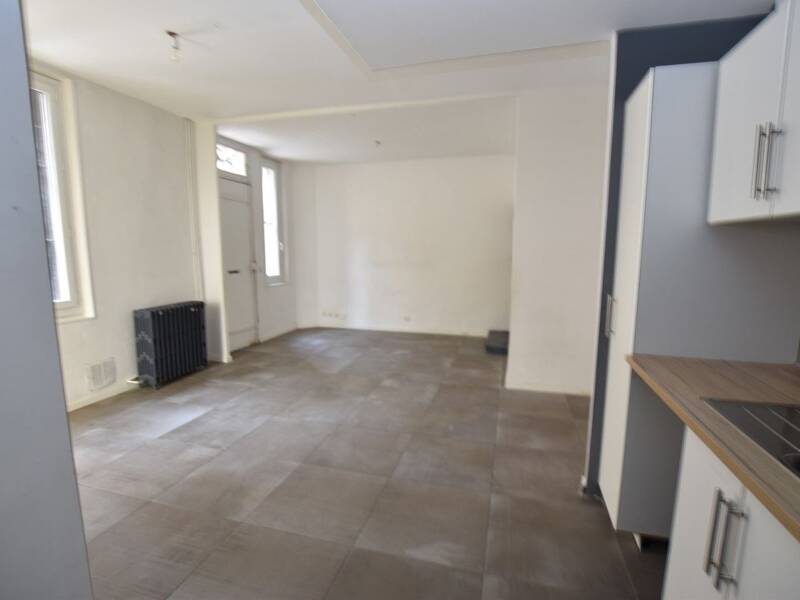 Maison à louer, 71m², MARSEILLE 6E