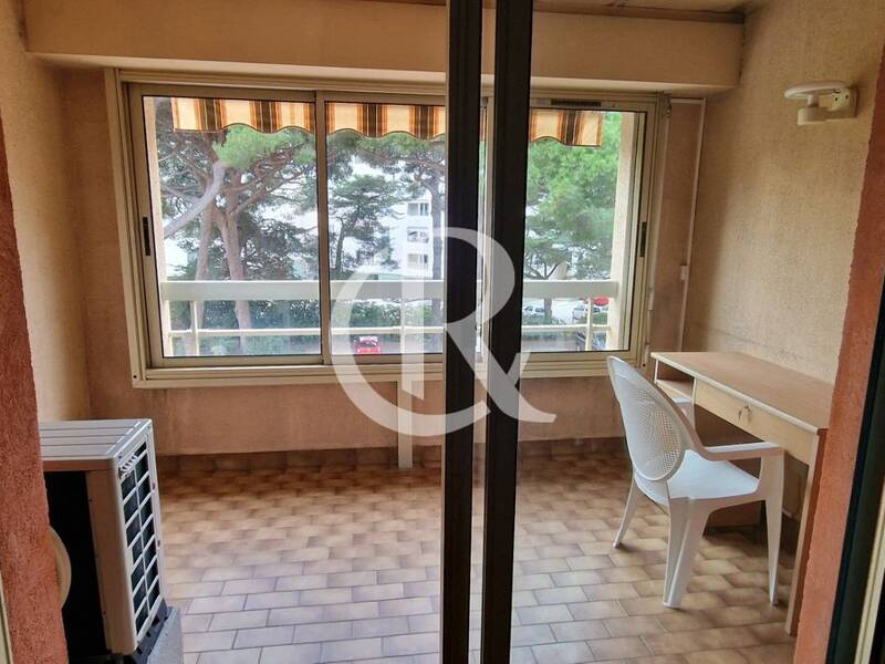 Maison à louer, 23m², HYERES