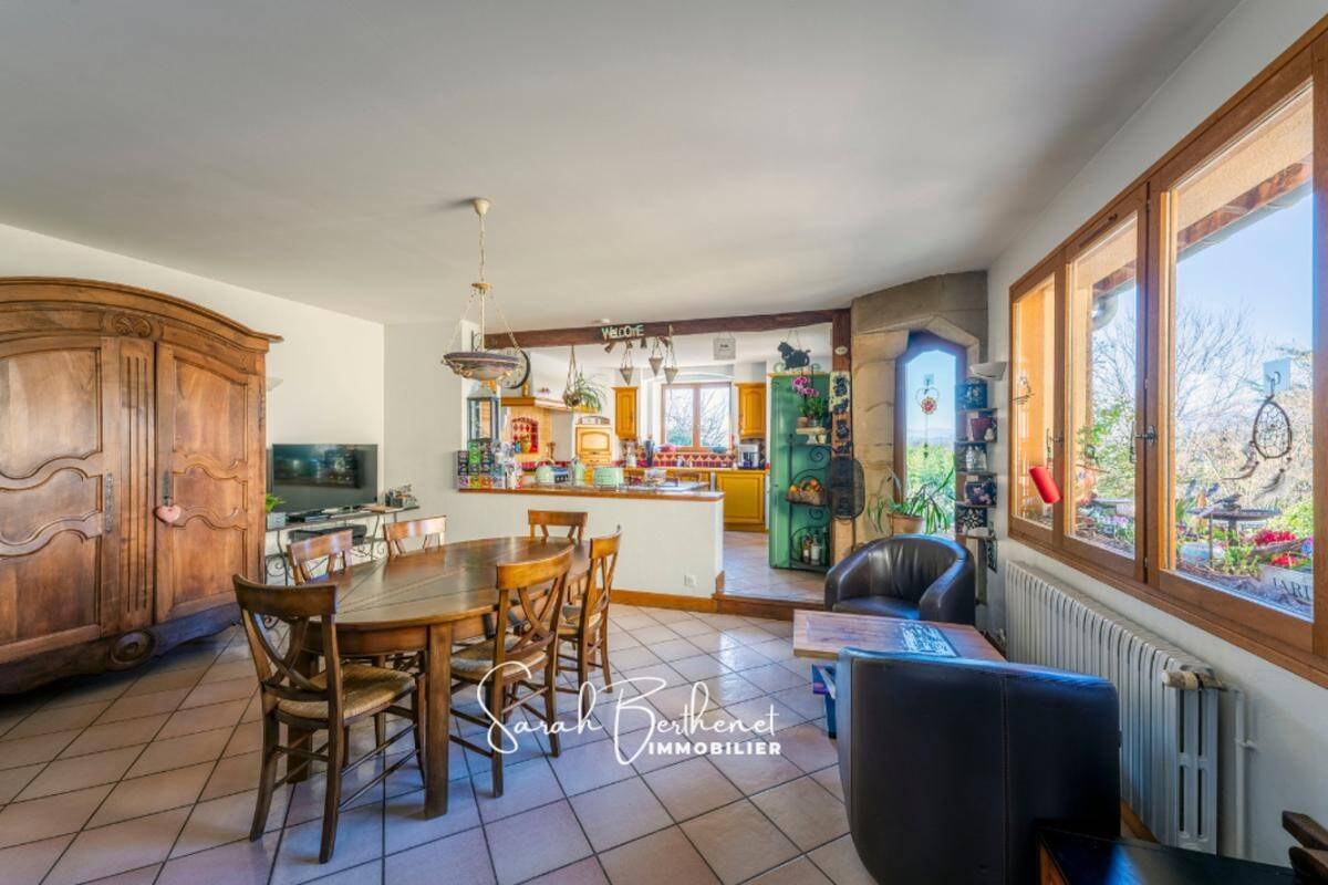Maison à vendre, 159m², LA TOUR DE SALVAGNY