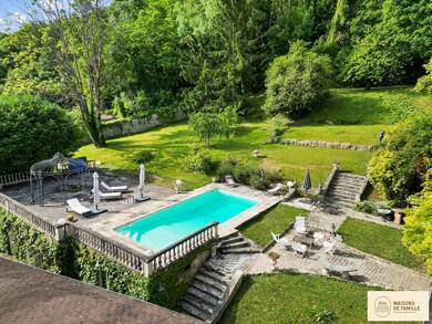 Maison à vendre 1 850 000 € 11 pièces 5 chambres 440 m² 2 501 m² de terrain Les Quais Bougival 78380